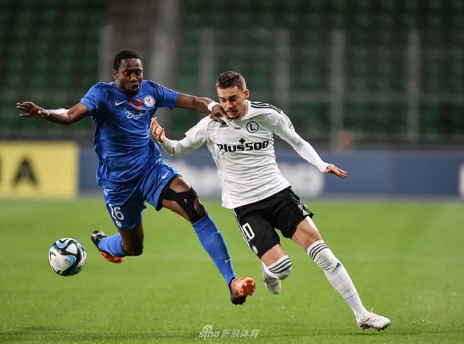 凭借坚持不 凭借坚持不