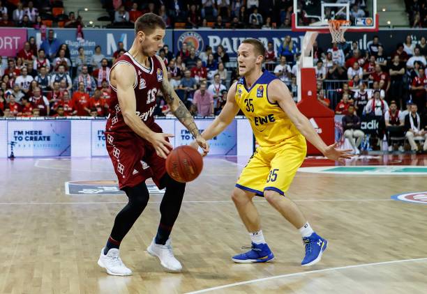 阿德巴约的 阿德巴约的